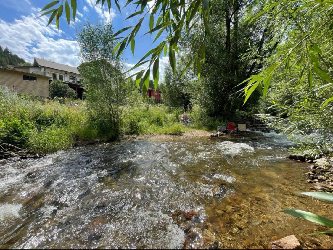 River Mountain Getaway-private, Large, In- Law Apartment